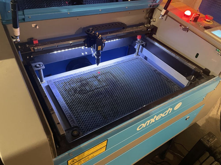 Omtech lasercutter